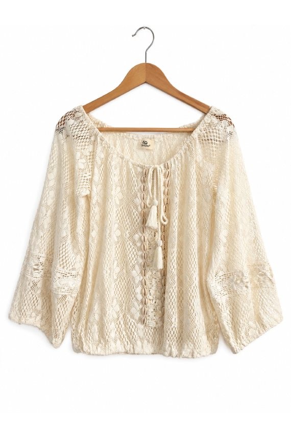 Blusa Boho de Algodón con Encaje Floral y Detalles de Conchas Blanca