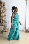 Vestido largo de Art Silk verde esmeralda estampado sari e hilo dorado, escote halter y espalda descubierta