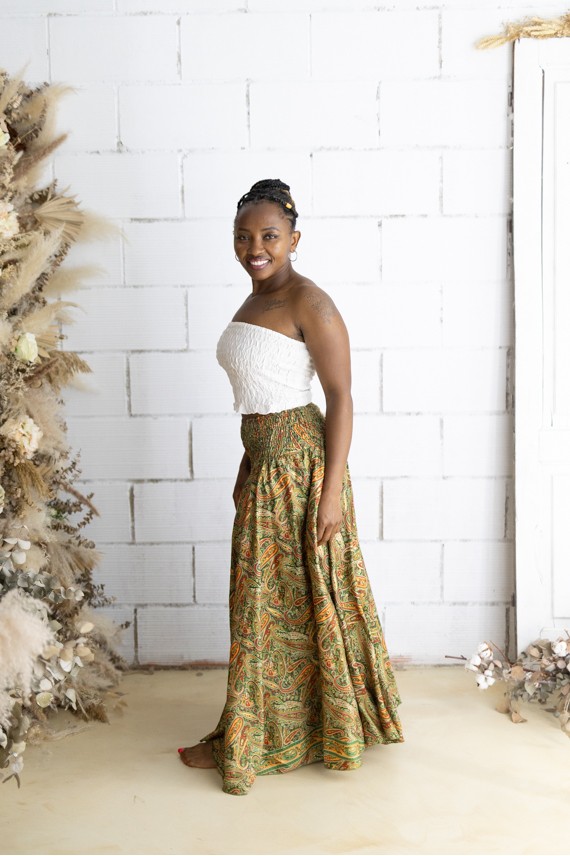 Falda pantalón larga de Art Silk con estampado sari en tonos verdes, naranjas y rojizos