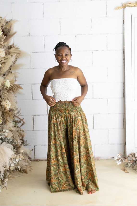 Falda pantalón larga de Art Silk con estampado sari en tonos verdes, naranjas y rojizos