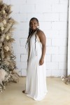 Vestido largo de bambula blanco con espalda descubierta y estilo boho artesanal Samarkanda.