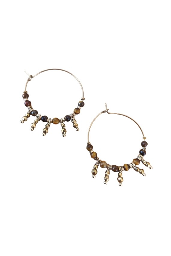 Pendientes de aro de acero con piedra natural y detalles metálicos dorados, estilo boho Samarkanda.