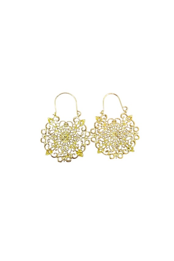 Pendientes mandala de filigrana en acabado plateado y dorado, complemento boho artesanal de Samarkanda.