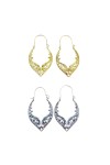 Pendientes boho calados con acabado dorado y plateado, diseño artesanal, ideales para un estilo bohemio y étnico.
