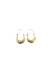 Pendientes étnicos media luna con detalle central decorativo, disponibles en acabado dorado y plateado, estilo boho artesanal.
