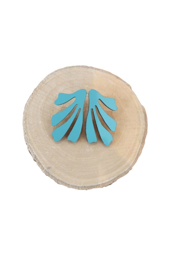 Pendientes de madera con diseño inspirado en corales marinos, ligeros, artesanales y de estilo boho.