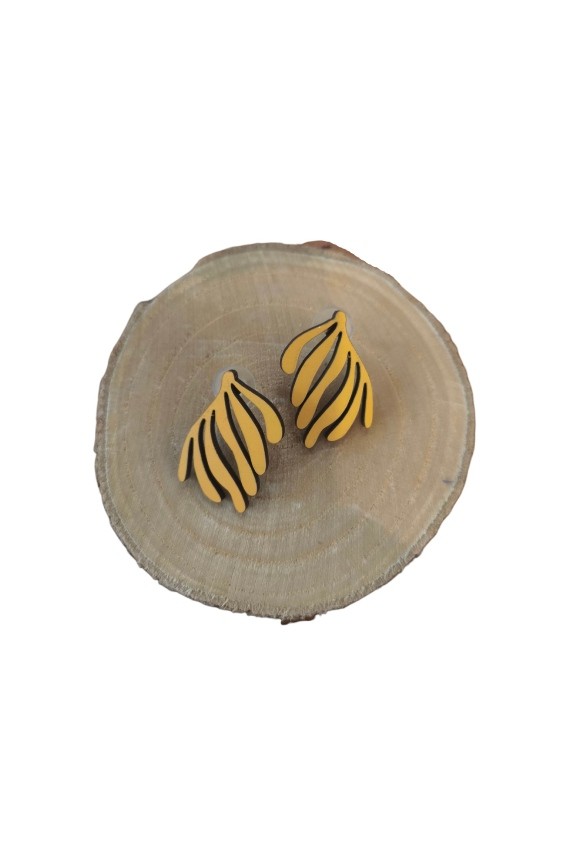 Pendientes de madera con diseño inspirado en corales marinos, ligeros, artesanales y disponibles en varios colores.