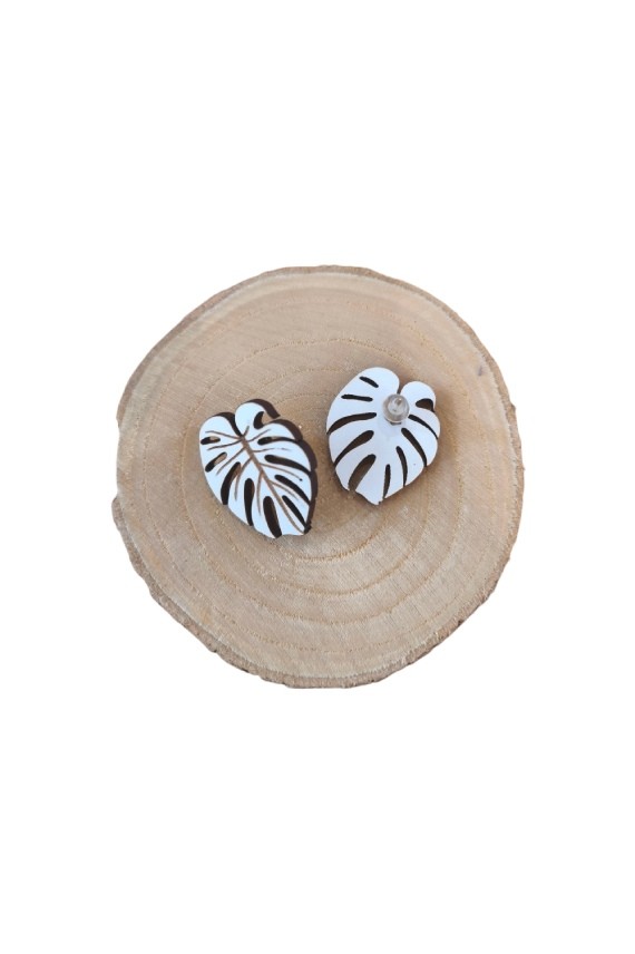 Pendientes de madera con diseño de hoja Monstera de 3 cm, ligeros, artesanales y de estilo boho.