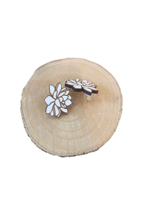 Pendientes de madera con diseño de flor de loto de 3 cm, ligeros, artesanales y de estilo boho.