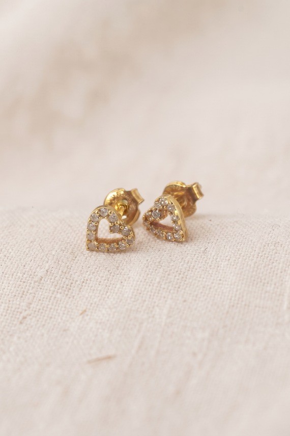 Pendientes de plata con acabado dorado en forma de corazón y circonitas brillantes, joya elegante y romántica de Samarkanda.