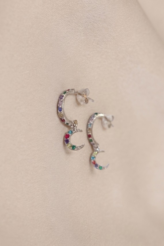 Pendientes de plata con criolla, luna colgante y circonitas multicolor, estilo boho de Samarkanda.