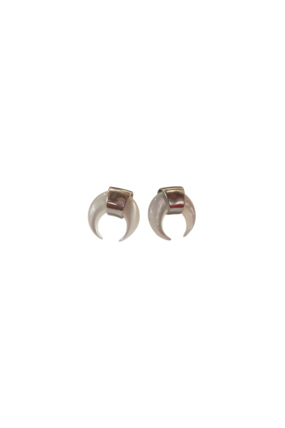 Pendientes de plata con media luna de nácar natural, joya elegante y estilo boho de Samarkanda.