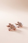 Pendientes de plata con perla natural y mariposa de circonitas, joya artesanal elegante disponible en acabado plata y dorado.