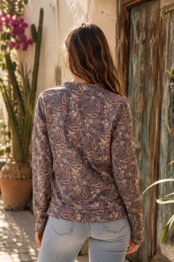 Chaqueta gris de mujer con estampado Paisley, cremallera y forro polar estilo boho Samarkanda