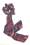 Coletero de seda estampada tonos azules con lazo largo de estilo boho.