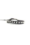 Pulsera artesanal Sol de cuero marrón con cuentas plateadas y cierre mediante cordones.