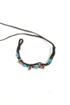 Pulsera Laguna de cuero marrón con cuentas azules turquesa y abalorios metálicos, diseño artesanal Samarkanda.
