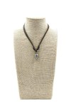 Collar de doble tira de cuero marrón con cabeza de Buda y nudo corredizo regulable, estilo boho Samarkanda.