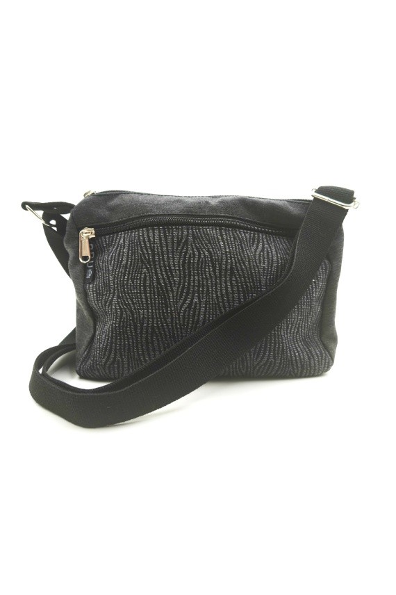 Bolso bandolera de algodón negro y gris con estampado cebra y bolsillo frontal con cremallera.