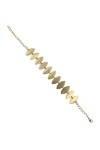 Pulsera de hojas de latón dorada con acabado texturizado y cadena extensible.