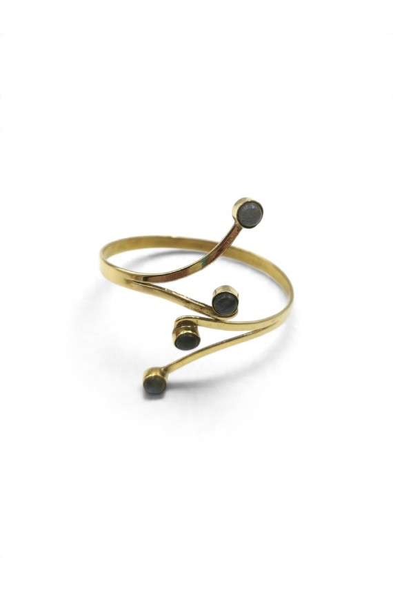 Brazalete dorado de diseño abierto con cuatro piedras naturales de labradorita gris y estilo boho chic.