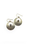 Pendientes dorados Flor de la Vida con piedra natural de cuarzo cristal y diseño circular calado boho chic.